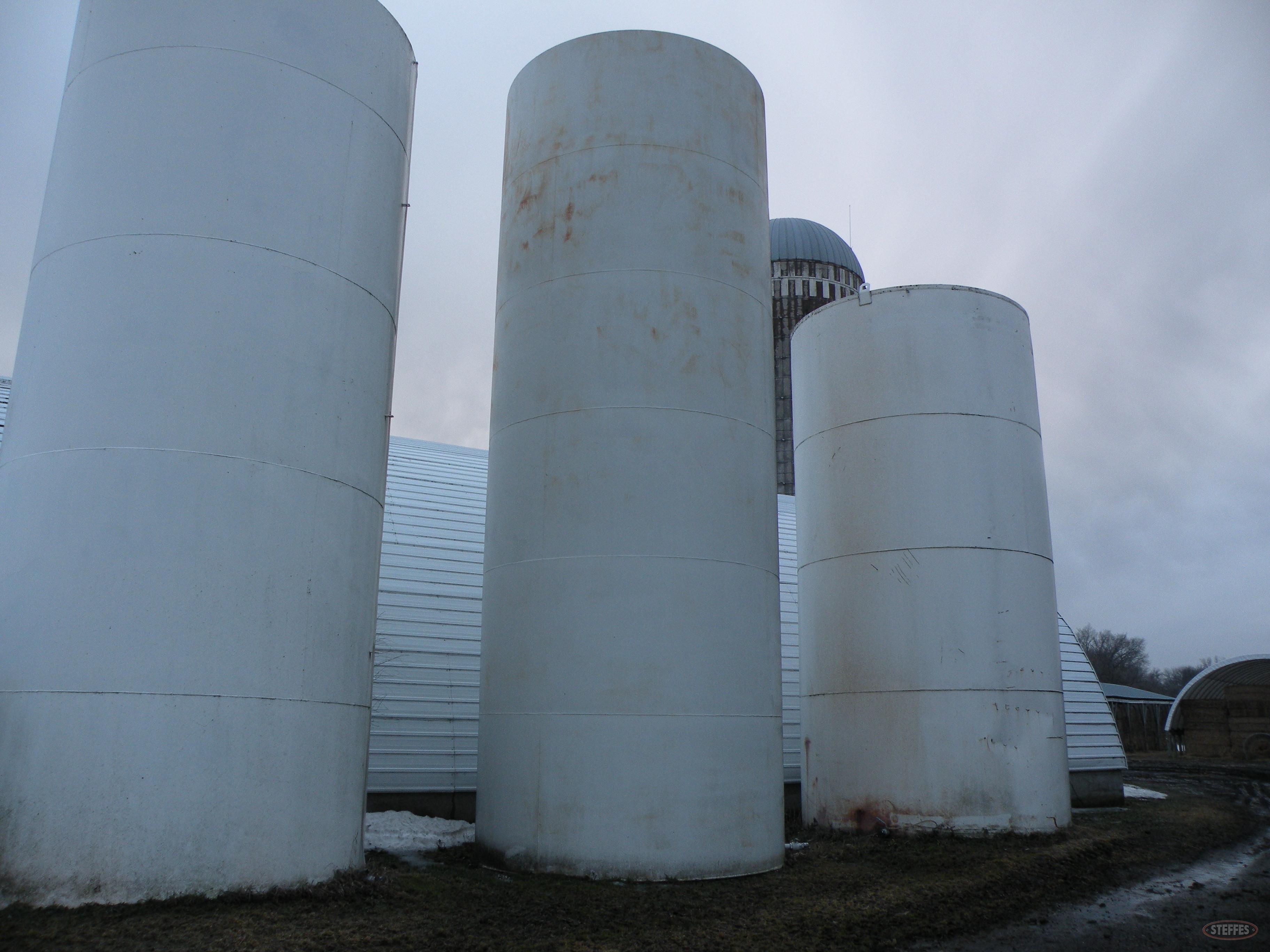 18,000 gal. fertilizer upright tank, _1.JPG